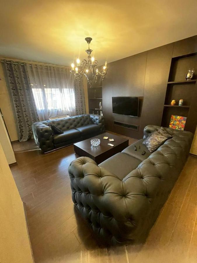 Luxury Apartment City Centre Тирана Екстериор снимка