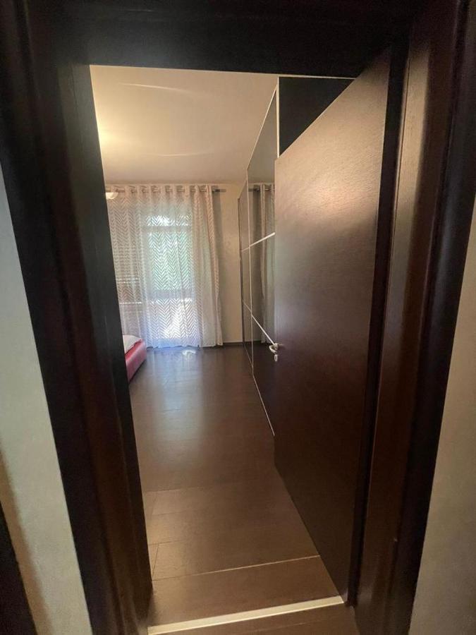 Luxury Apartment City Centre Тирана Екстериор снимка