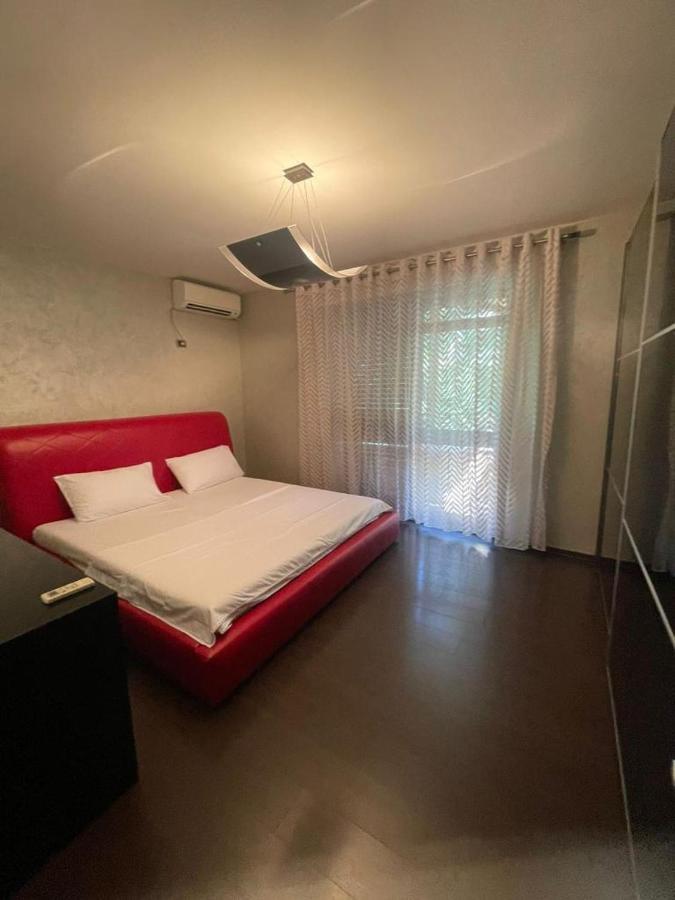 Luxury Apartment City Centre Тирана Екстериор снимка