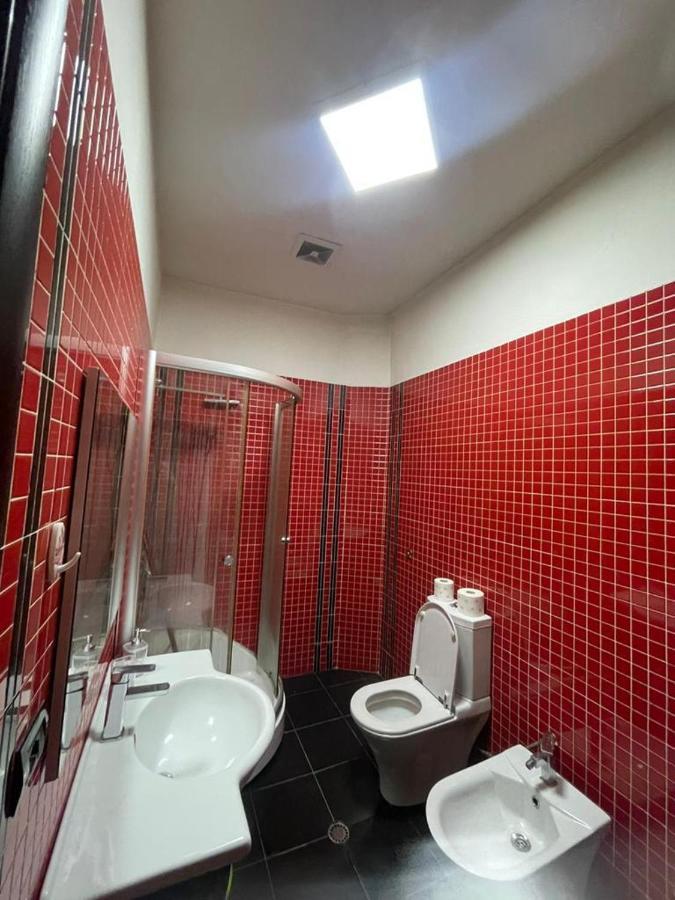 Luxury Apartment City Centre Тирана Екстериор снимка