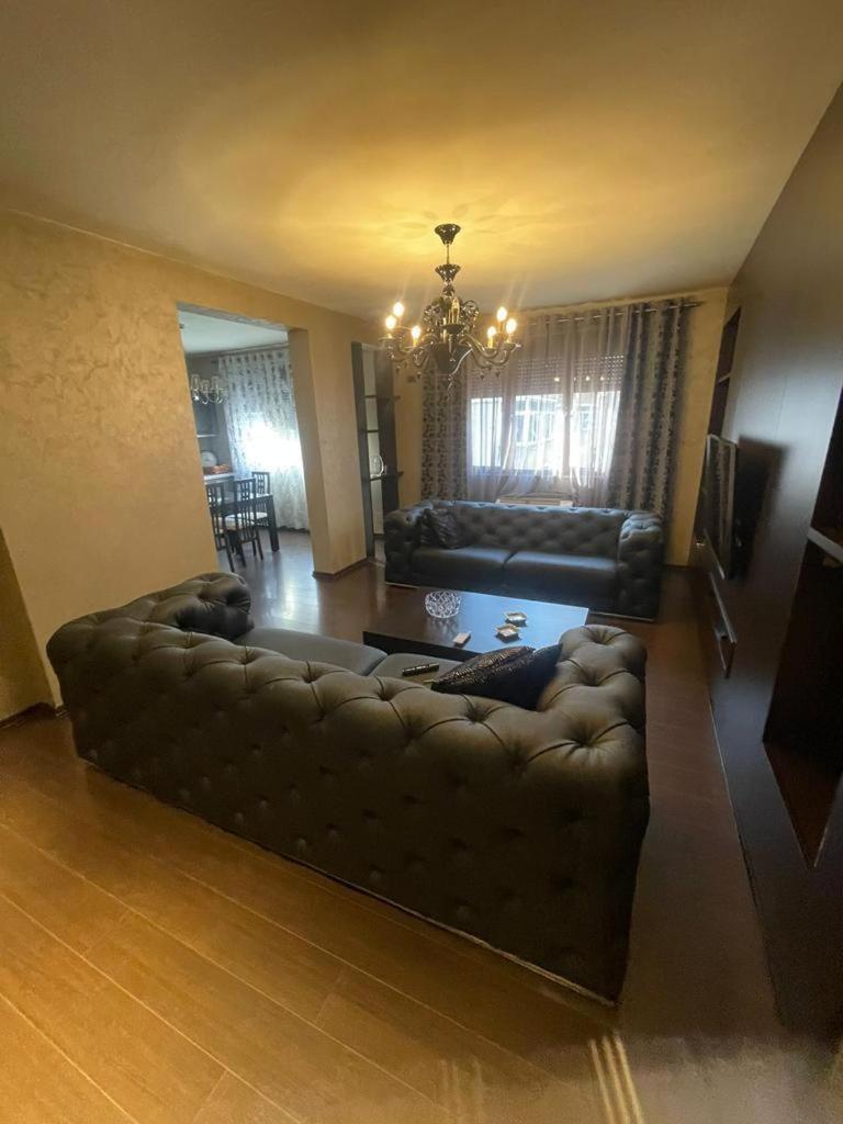 Luxury Apartment City Centre Тирана Екстериор снимка